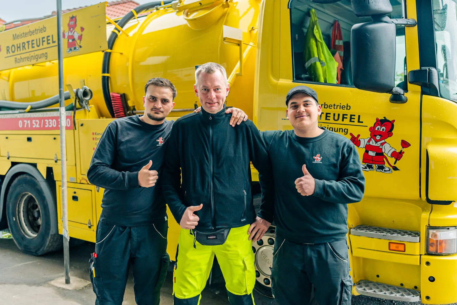 Techniker der Rohrteufel GmbH im Einsatz